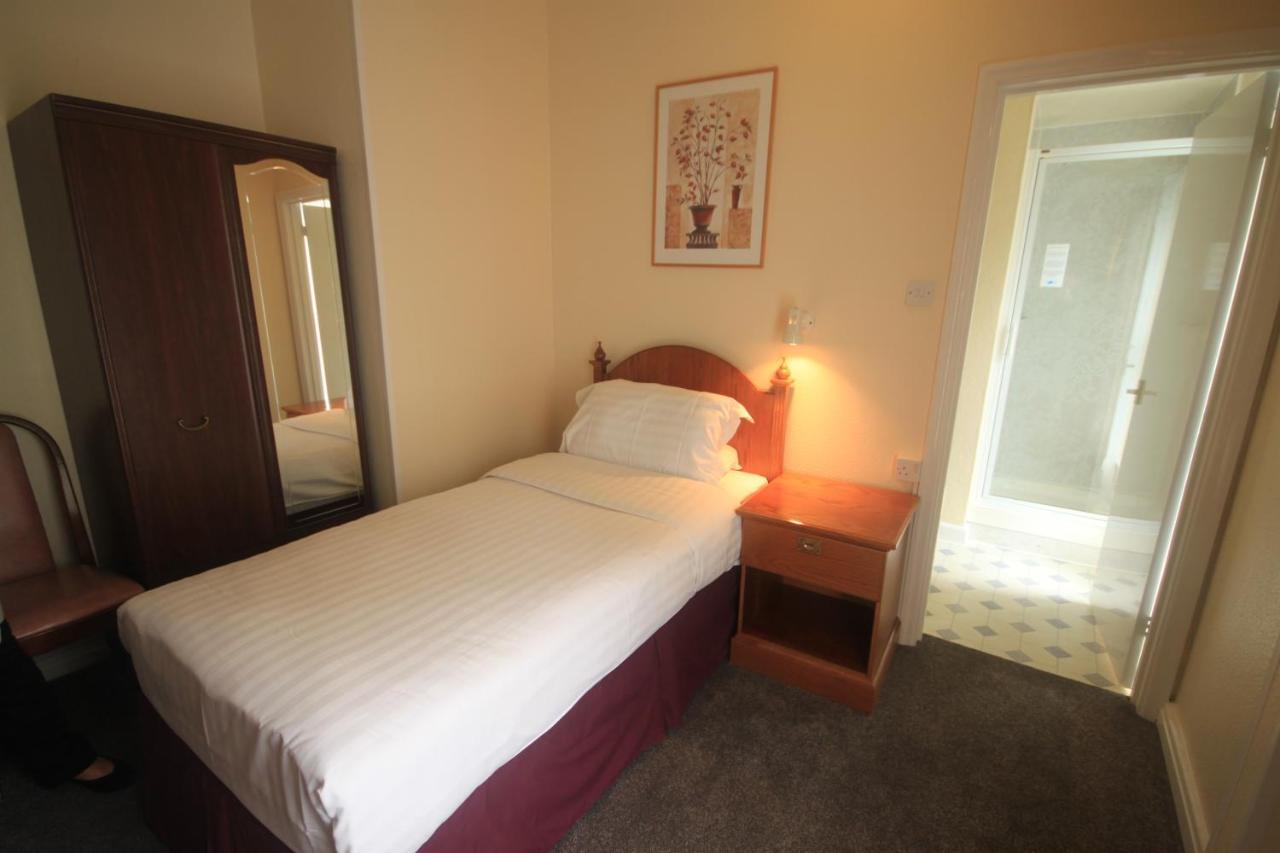 Villa Nova Saint Helier ภายนอก รูปภาพ